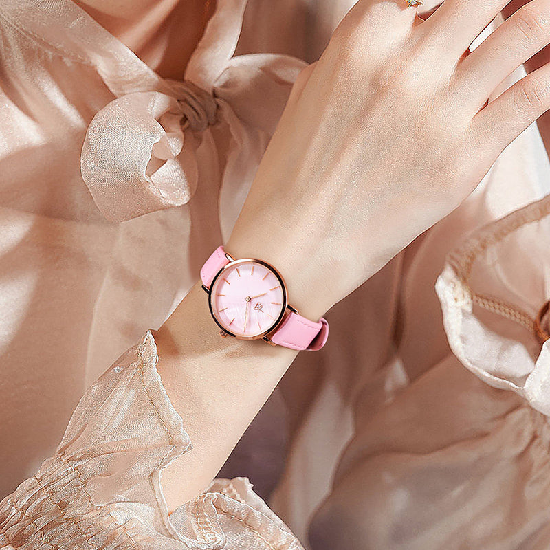Montre femme MB-SH-FEM-010 — Rose irisé — portée au poignet